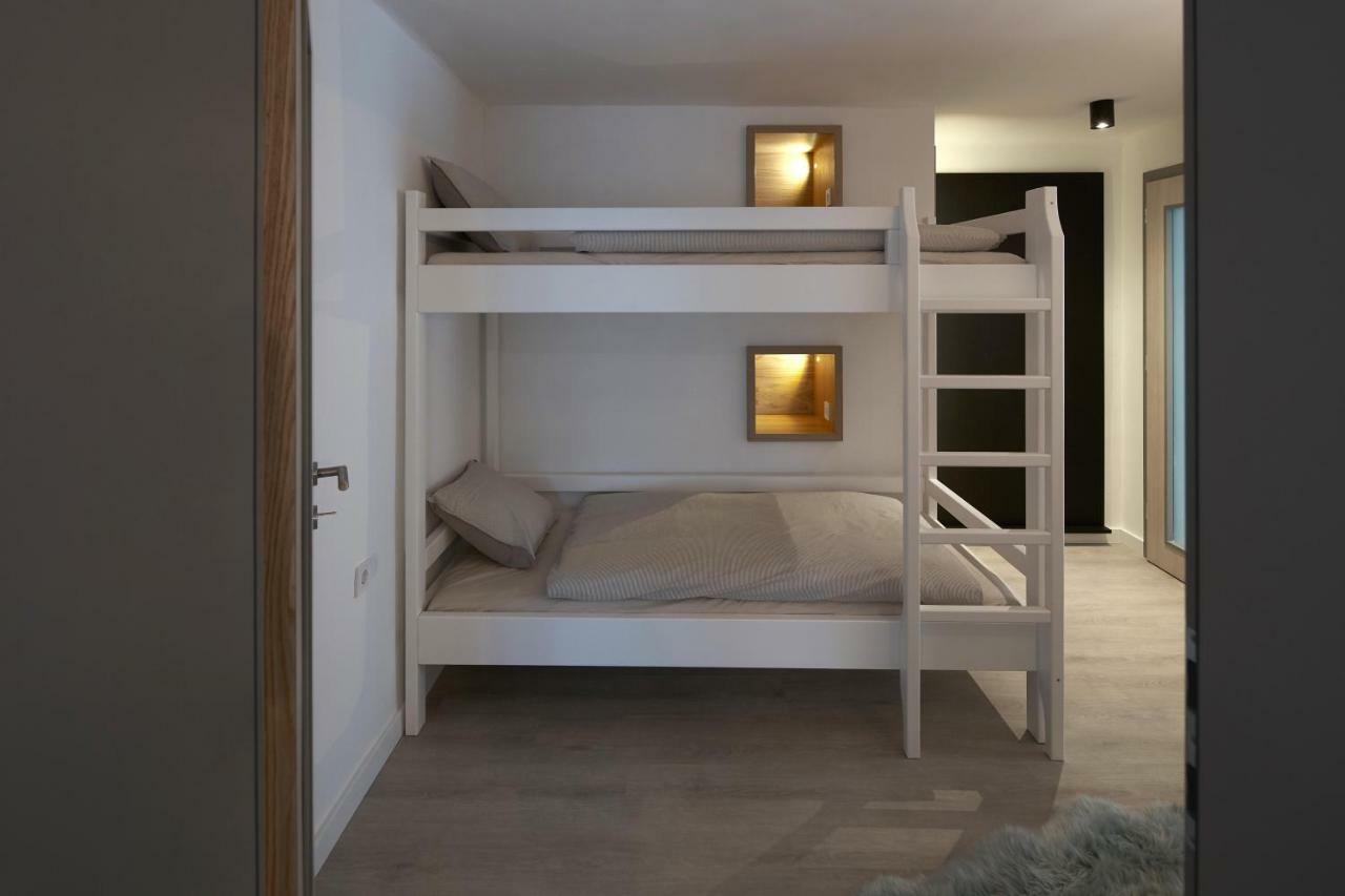 7Domb Apartman Komló エクステリア 写真