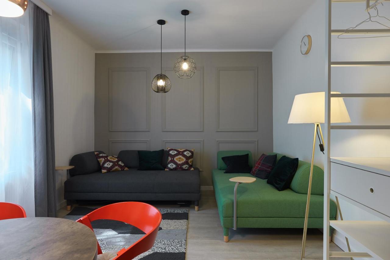 7Domb Apartman Komló エクステリア 写真